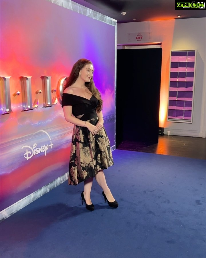Amber Doig Thorne Instagram - “Everything I learned, I learned from the movies”🎬What new film are you excited to see?🍿 Throwback to the Willow UK Premiere ✨ I loved the 1988 film and they made a TV series sequel - which is just as funny and magical as you’d hope 🧙♂️ So lovely to see Warwick Davis and David Bradley (Filch from Harry Potter!) introduce the film - they’re two of my childhood heroes 🤩 Thank you @disneyplusuk for a fabulous evening! 📍 UK Premiere of “Willow” ❤️ #willow #filmpremiere #filmpremier #moviepremiere #moviepremier #premiere #premier #amberdoigthorne #ambzdt #redcarpet #redcarpetstyle #redcarpetlook #redcarpetfashion #redcarpetdress #redcarpetlooks #redcarpetmakeup #redcarpetdresses #redcarpetready @disneyplusuk @disneyplus @organichq #reecarpetmoment #redcarpetmoments #redcarpetpremiere Curzon Cinema Soho