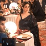 Amyra Dastur Instagram - Here’s a glimpse of went on behind the scenes of #kyalogetum 🎶♥️🎶 . @akshaykumar @bpraak @arvindrkhaira @jaani777 @desimelodies @rajitdev @azeemdayani . . . #bts #behindthescenes #heartbreaksongs #newmusic #hindisongs #hindimusic #melodies #trending