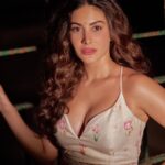 Amyra Dastur Instagram - Midnight 📸 . . . 📸 @dieppj MUA @mugshotbyzeba Hair @lakshsingh__ Styled by @thenanditakohli (assisted by @bavleensethi ) Wearing @lashkaraa