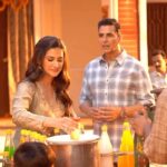 Amyra Dastur Instagram - Posted @withregram • @arvindrkhaira • Kya Loge Tum 🎶 152 Million Views and 2 Million likes on #youtube 🎶2.8 Million Reels on #instagram And a Superb Response on all Streaming Stores 💃🏻 @akshaykumar #amyradastur #bpraak #jaani #arvindrkhaira @azeemdayani @desimelodies #kyalogetum #zohrajabeen