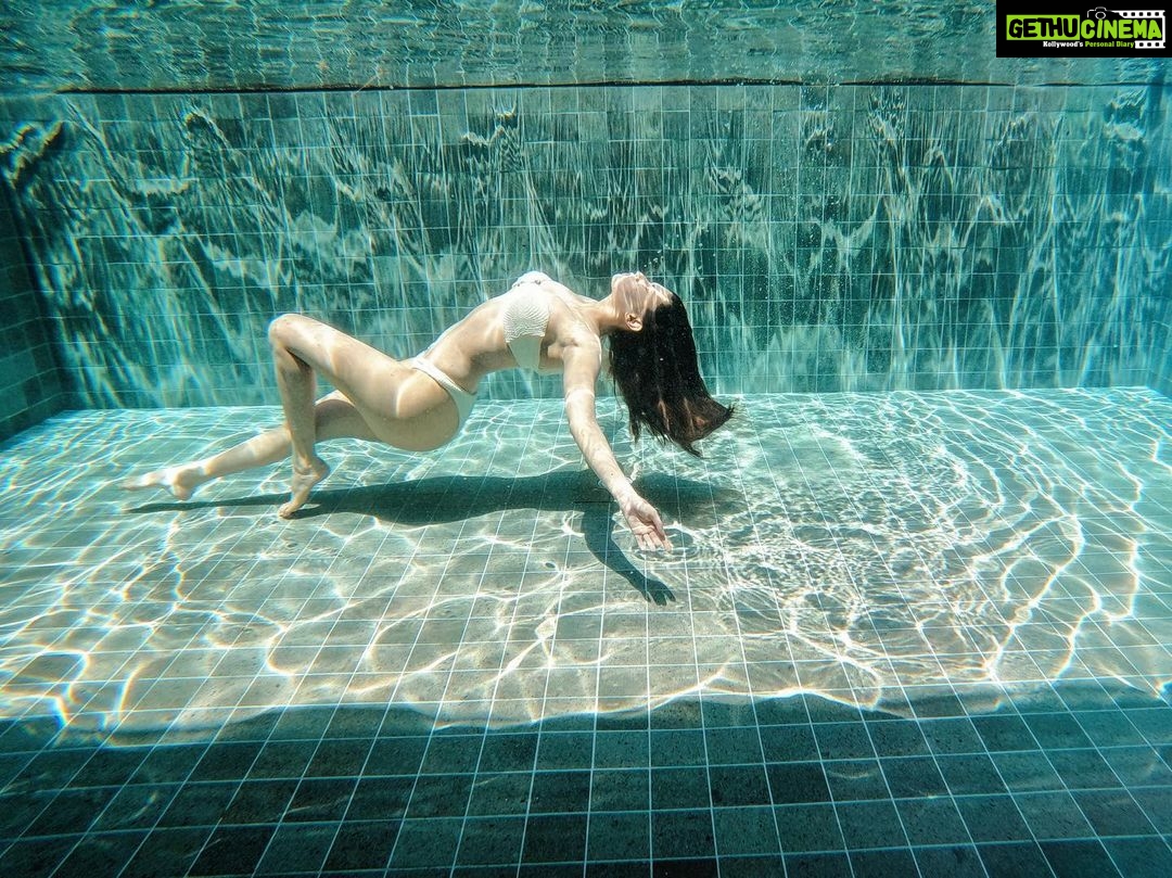 Amyra Dastur Instagram - My happy place 💙 . . . Photo credit @chandnijhaveri2 bae 💋 Phuket, Thailand