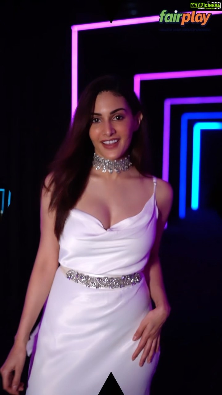 Amyra Dastur Instagram - What a night!!! 💥💥💥 A Private Badshah concert courtesy @fairplay_india ✨ A FAIRPLAY EXCLUSIVE!! Thank you #fairplay for an insane evening 💃🏻 . . . #paidpartnership #badshahprivateconcert #badshah #fairplayexclusive #fpexclusive #badshahconcert #badshahxfairplay #thailand