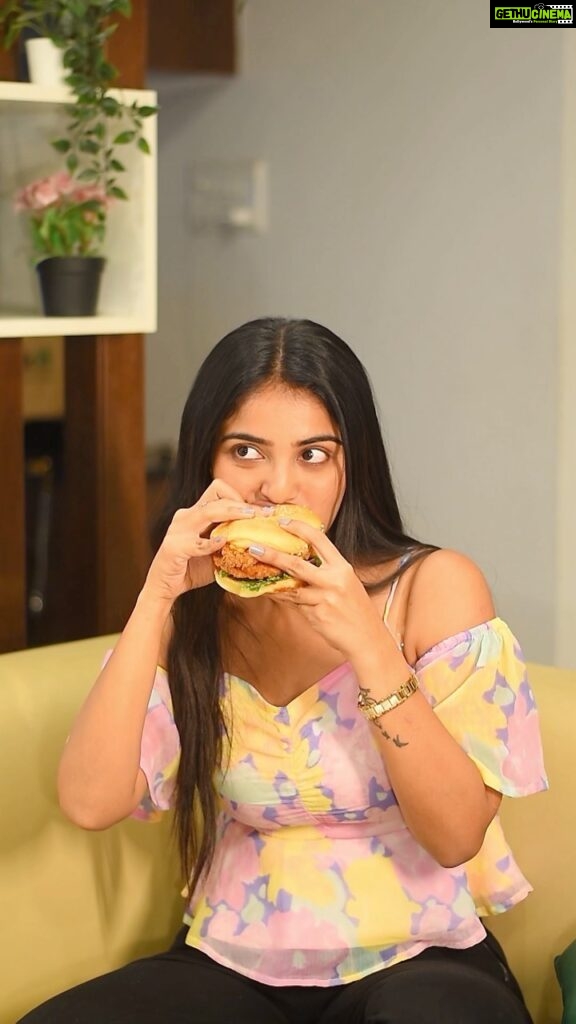 Ananya Nagalla Instagram - Chilling out with friends at home while having your favourite food has never been easier all thanks to the Gourmet Food Festival on the Swiggy app 😍 1. Shoyu Special Red Hot Tabasco Noodles- @shoyu.hyd 2. Assorted French Macarons- @harleysfinebaking 3. Antera Spl Leeches - @antera_hyd 4. Buffalo Ranch Chicken Burger- @bwwingsindia #swiggygourmetfoodfestival #swiggygourmet #ad