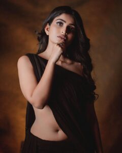 Ananya Nagalla Instagram - Who would think that this sensitive girl who can’t take a single judgment from anyone, will be strong enough to take all the negativity and still choose to move forward😊

Dreaming about being in the showbiz , doesn’t give you the right to say whatever you want

Let us be kind to each other!

MUA : @lakshmi_makeupartistry

Location : @studiorangasthalam 

@manishamallikarjun 

#ananyanagalla