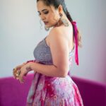 Anasuya Bharadwaj Instagram – Celebrate yourself.. Nobody knows what it takes to be you.. 🌼

@gaurinaidu 🌸
@makeupbysiva 💄
@telusivakrishna 🪮
@moulichoudari 📸
@kalyansunkara 🧑🏻‍💼
@umediaentartainments