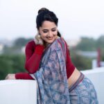 Anasuya Bharadwaj Instagram - #Sumathi 🌺❤️ #VimanamFromJune9th #VimanamMovie @makeupbysiva 💄 @telusivakrishna 🪮 @valmikiramuphotography 📸