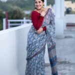 Anasuya Bharadwaj Instagram - #Sumathi 🌺❤️ #VimanamFromJune9th #VimanamMovie @makeupbysiva 💄 @telusivakrishna 🪮 @valmikiramuphotography 📸