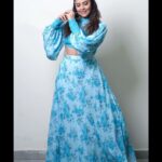 Anasuya Bharadwaj Instagram - “Blue”ming 🦋💙 @gaurinaidu ✨ @makeupbysiva 💄 @telusivakrishna 👩‍🦰 @valmikiramuphotography 📸 @kalyansunkara 🧑🏻‍💼 @umediaentartainments ⭐️