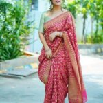 Anasuya Bharadwaj Instagram - There are many beautiful chapters left to your story..go as far as you can.. 🫰🏻 Also sabhiko Eid Mubarak 🌙✋🏻 Saree : Wearing my engagement saree after 15 years 🥰🧿 Jewellery : @kasturisilverjewellery MUA: @makeupbysiva 💄 HairStyle : @telusivakrishna 🪮 PC: @verendar_photography 📸 Celebrity management : @kalyansunkara @umediaentartainments 👨‍💼