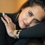 Anasuya Bharadwaj Instagram - Good vibes. New Feels. Old intentions. Same heart. ♥️ For an opening in #Rajamundhry 🥰 Outfit&Styling @sreemukhi.mekala 🎩 MUA @makeupbysiva 💄 Hairstyle @telusivakrishna ✔️ PC @moulichoudari 📸 Celebrity management @kalyansunkara 👨‍💼 @umediaentartainments 🤗