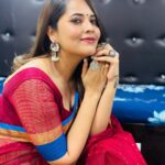 Anasuya Bharadwaj Instagram - Sometimes the best growth is not about money or status.. its within you.. the way you think.. the way you feel ♥️ And #Chikkaballapur !!! Weren’t you electrifying!! ⚡️💖 Outfit & Styling : Moi ! 💁🏻‍♀️ Accessories : @bcos_its_silver ✨ MUA: @makeupbysiva 💄 Hair Style : @telusivakrishna ☺️ PC: My baby sister @ambicakhasba 😘 @gnapikaentertainments 🥰