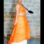 Anasuya Bharadwaj Instagram - Hustle and Heart 🧡 Thank you Proddatur!!! Your energy is infectious!! 🥰 Outfit & Styling : @gaurinaidu 🤩 Jewels : @lorifinejewellery 👑 MUA : @makeupbysiva 💄 Hairstyle : @telusivakrishna 💆🏻‍♀️ PC: @valmikiramuphotography 📸