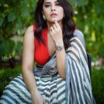 Anasuya Bharadwaj Instagram - I will be remembered as a woman who doesn’t shut up.. I am not only okay with it.. I am totally proud of it.. 💯.. 😏✨ @gaurinaidu 🧨 @makeupbysiva 💄 @telusivakrishna 🪮 @verendar_photography 📸 @kalyansunkara 🧑🏻‍💼