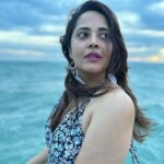 Anasuya Bharadwaj Instagram - POV : I am looking at you looking at me 👀🧜🏻‍♀️💙