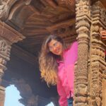 Anisha Hinduja Instagram - "Exploring the ancient city of Kathmandu, where every corner holds a story to be told 🌇🇳🇵 #Kathmandu #Nepal #TravelDiaries #CultureTrip" Krishna Mandir