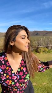 Anjum Fakih Instagram - The only reel I managed to shoot amidst all the khatron ka khel… #bombastic #anjumfakih