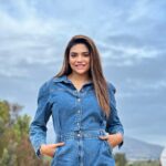 Anjum Fakih Instagram – #khatronkekhiladi13 #kkk13 #kkk #fearfactor #anjumfakih @colorstv 
.
.
.
Styled by @stylebysaachivj 
Team @sanzimehta777 South Africa