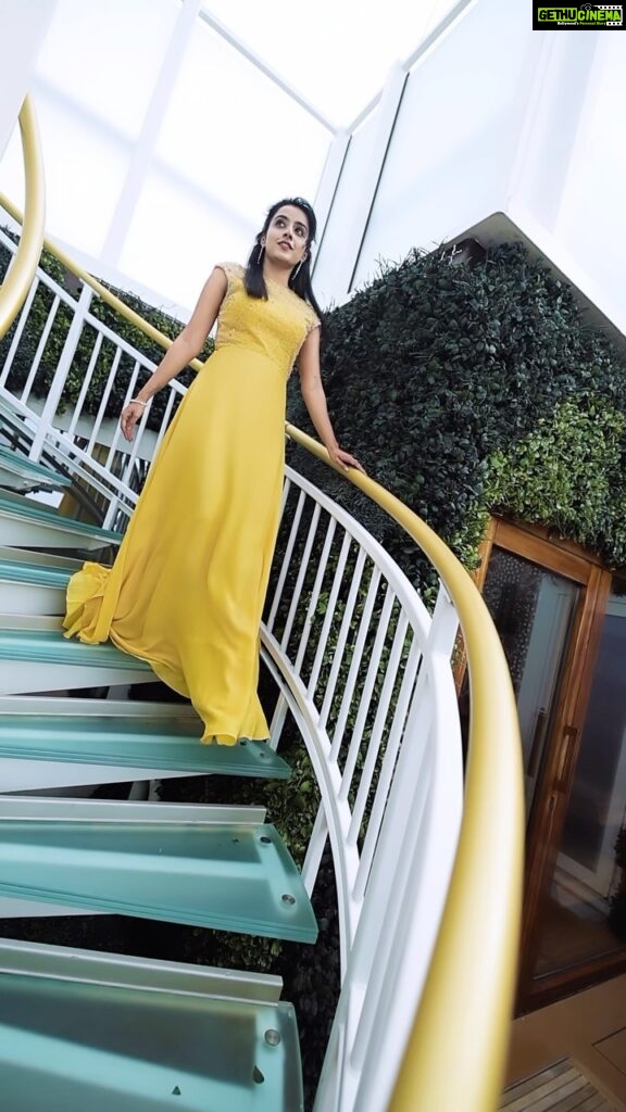 Ann Sheetal Instagram - Focus on the step in front of you, not the whole staircase 😝☺️🥰 . . Outfit @paris_de_boutique . . . . . . . . . . . . . . . #🙏 #happy #positive #cruise #singapore #gown #yellow #ootd #fashion #boss #trending #fyp #reelsinstagram #instagood #reels #reelitfeelit #wander #travel #video