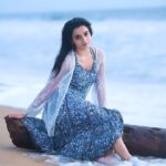 Ann Sheetal Instagram - Waves of happiness 🦋 . ● DO NOT REPOST WITHOUT PERMISSION ● . . VC @ameensabil . . . #🙏 #🌅 #beach #beachvibes #🥰 #reels #nature #world #trending #wander #quotes #happy #vibes #beachlife #beachgirl