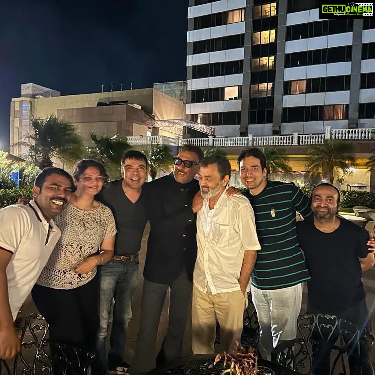 Anuya Bhagvath Instagram - ππππ π ππππππππ! πΏππππ π΅ππΈπΈππ! @apnabhidu @anuragsinha_insta @pitobash @tripurari.sharan.31 #ππππ’π #ππππ #πππππ’ππππππ #πππ Taj lands end,bandra