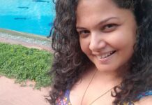 Anuya Bhagvath Instagram - 𝚆𝚊𝚝𝚎𝚛 𝚋𝚊𝚋𝚢! #𝚊𝚗𝚞𝚢𝚊 #𝚜𝚠𝚒𝚖𝚖𝚒𝚗𝚐𝚙𝚘𝚘𝚕 #𝚌𝚞𝚛𝚕𝚢𝚑𝚊𝚒𝚛 #𝚠𝚊𝚝𝚎𝚛𝚋𝚊𝚋𝚢 #𝚌𝚘𝚕𝚘𝚞𝚛𝚜 #𝚑𝚊𝚙𝚙𝚒𝚗𝚎𝚜𝚜