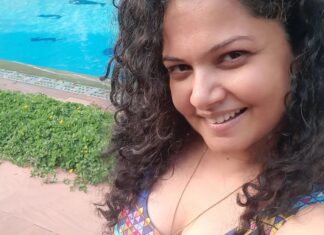 Anuya Bhagvath Instagram - 𝚆𝚊𝚝𝚎𝚛 𝚋𝚊𝚋𝚢! #𝚊𝚗𝚞𝚢𝚊 #𝚜𝚠𝚒𝚖𝚖𝚒𝚗𝚐𝚙𝚘𝚘𝚕 #𝚌𝚞𝚛𝚕𝚢𝚑𝚊𝚒𝚛 #𝚠𝚊𝚝𝚎𝚛𝚋𝚊𝚋𝚢 #𝚌𝚘𝚕𝚘𝚞𝚛𝚜 #𝚑𝚊𝚙𝚙𝚒𝚗𝚎𝚜𝚜