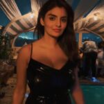Anveshi Jain Instagram - Make a story out of this scene ! I am making one too ! The best one is going to get a reply from me and I might put it as a caption with your Insta tag !!! No kidding ! Soho House Mumbai