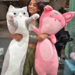 Anveshi Jain Instagram - Which one should I pick ?