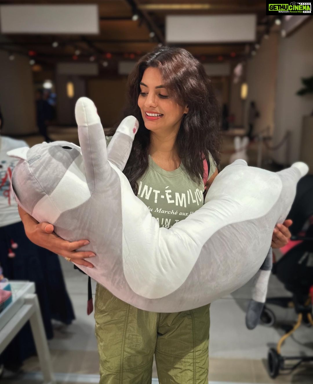 Anveshi Jain Instagram - Which one should I pick ?