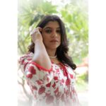 Aparna Balamurali Instagram - 🥀 Captured by: @pournami_mukesh_photography MUAH: @themixandbrows_by_fathimajmal Wearing: @arsignatureofficial Kochi, India