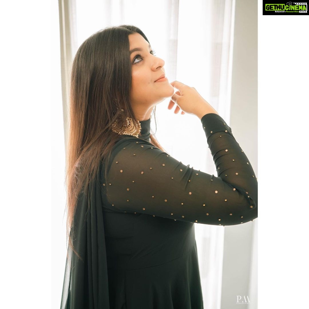 Aparna Balamurali Instagram - 🤍 @pournami_mukesh_photography @themixandbrows_by_fathimajmal @think_over_things_signature