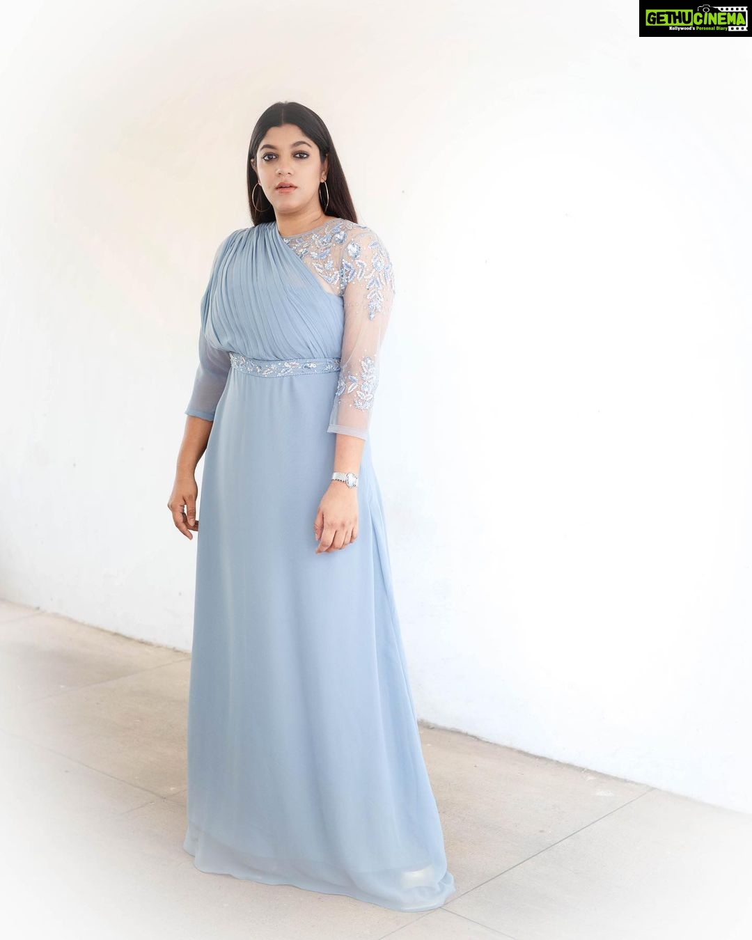 Aparna Balamurali Instagram - In frame : @aparna.balamurali Mua : @themixandbrows_by_fathimajmal Attire : @think_over_things_signature Photo : @pournami_mukesh_photography #fashion #aparnabalamurali #art#instagood #pournamimukeshphotography #photooftheday #picoftheday #instagram #instagram