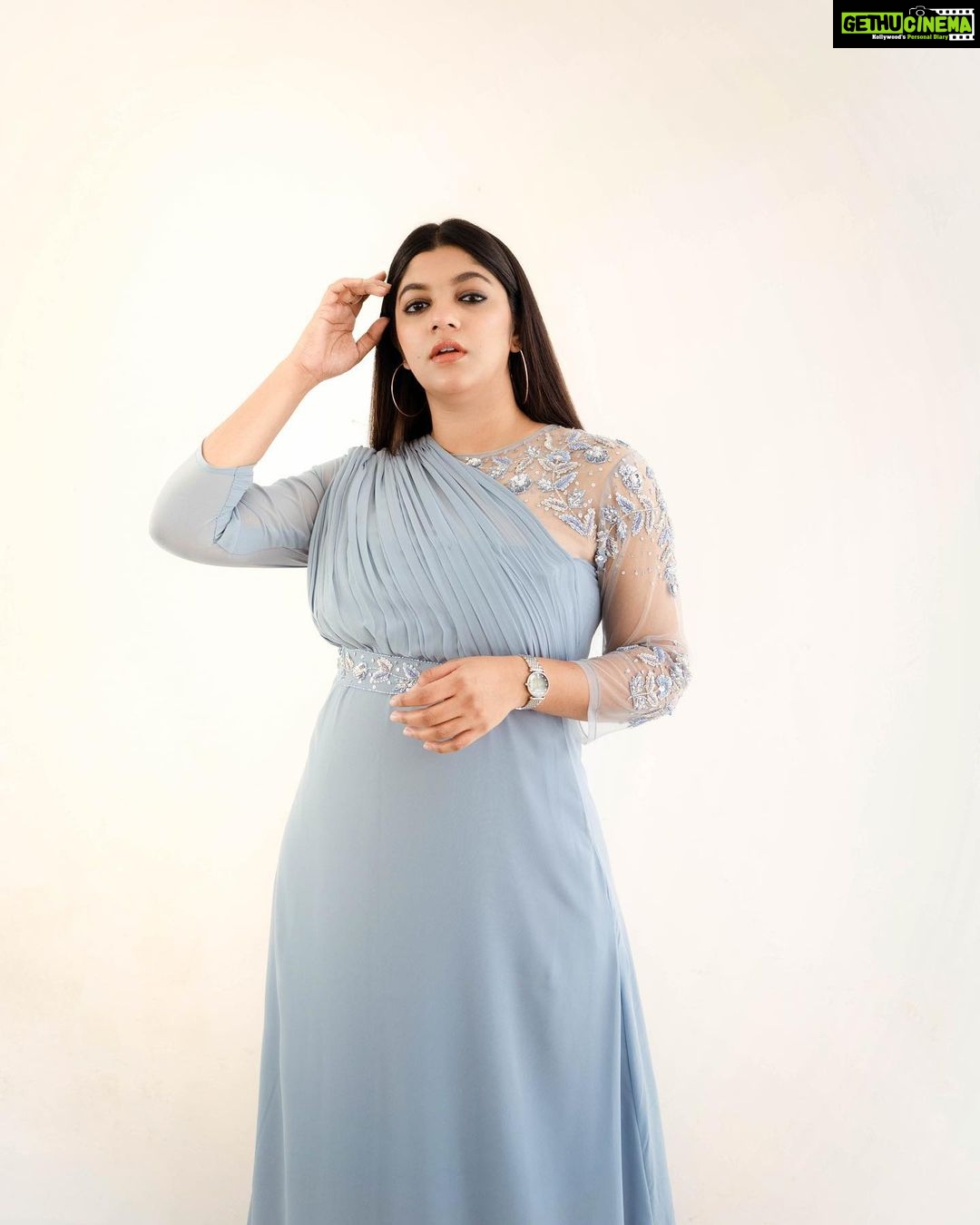 Aparna Balamurali Instagram - In frame : @aparna.balamurali Mua : @themixandbrows_by_fathimajmal Attire : @think_over_things_signature Photo : @pournami_mukesh_photography #fashion #aparnabalamurali #art#instagood #pournamimukeshphotography #photooftheday #picoftheday #instagram #instagram