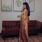 Aparna Balamurali Instagram - Happy New Year 🥂 Thanking 2022 with all my heart ! What a journey it has been ❤️ Saree: @shemyofficial Accessories: @meralda.jewels MUAH: @fine_line_makeupartist Shot by: @soullens.wedding @faraz_soul.lens #2023