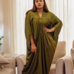 Aparna Balamurali Instagram - aankhon pe mohabbat likh de . gorgeous:@aparna.balamurali 🍃💚 Clicked by: @pournami_mukesh_photography . Outfit and jewellery:@saltstudio . #aparnabalamurali #green #greendress #greenkaftan #elegance #elegantoutfit #gorgeous #ethnic #indowestern #dress #zohrajewellery #earrings #instagood #instadaily #insta #explorepage #explore #beauty