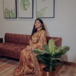 Aparna Balamurali Instagram - Happy New Year 🥂 Thanking 2022 with all my heart ! What a journey it has been ❤️ Saree: @shemyofficial Accessories: @meralda.jewels MUAH: @fine_line_makeupartist Shot by: @soullens.wedding @faraz_soul.lens #2023