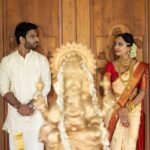 Aparna Vinod Instagram – 𝘞𝘪𝘵𝘩 𝘮𝘺 𝘸𝘩𝘰𝘭𝘦 𝘩𝘦𝘢𝘳𝘵 𝘧𝘰𝘳 𝘮𝘺 𝘸𝘩𝘰𝘭𝘦 𝘭𝘪𝘧𝘦 ♥️

#wedding #kalyanam #weddingphoto #aparna #aparnavinodwedding #aparnavinodweddingphotos #aparnamarriage #married #engaged #actor #actress #malayaliactress #tamilactress #calicut #kerala #keralawedding #hindubride #bridalmakeup #bridallook #keralabride #kanchipuram #hinduwedding #traditionalwear #valentine #valentines #valentineday #lover #husband Calicut