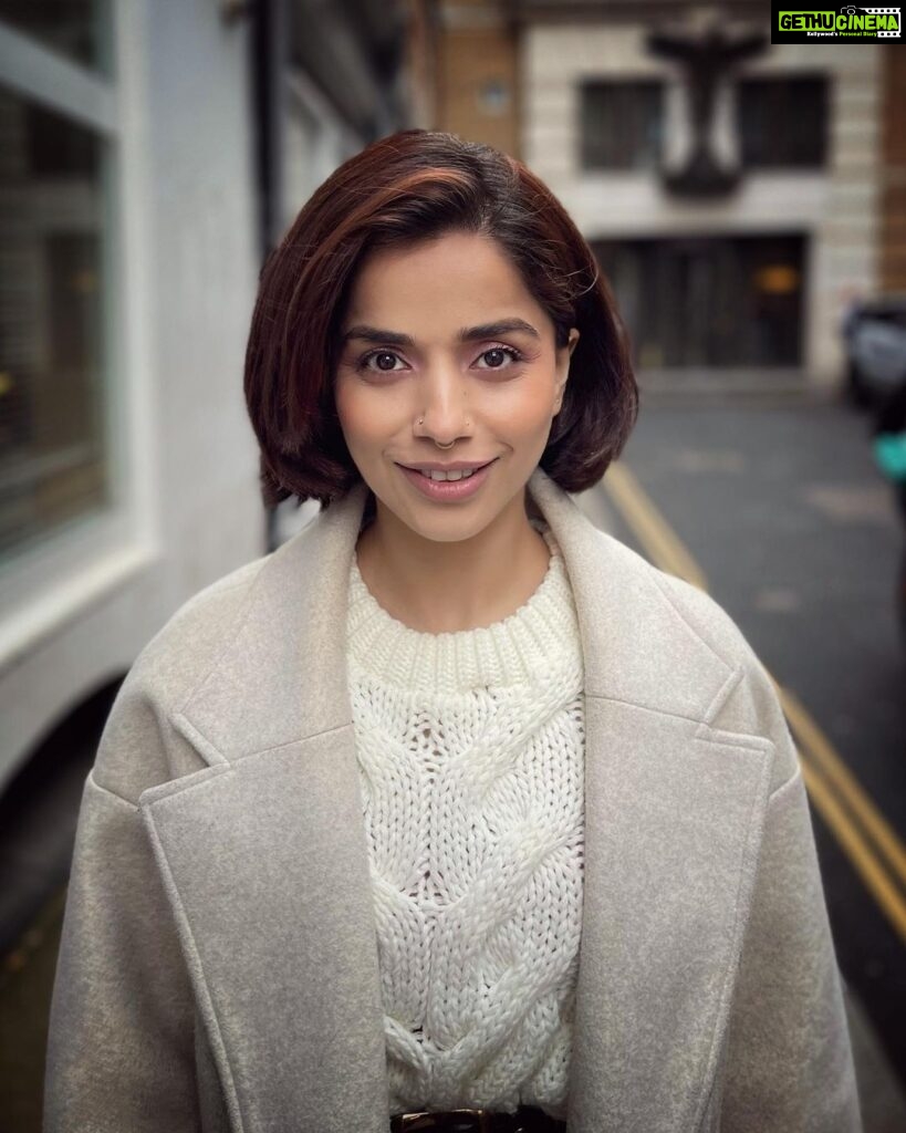 Aparnaa Bajpai Instagram - 🌼 #wlyg #portraitphotography #portrait #scoutmemmodels #londonmodels London, United Kingdom