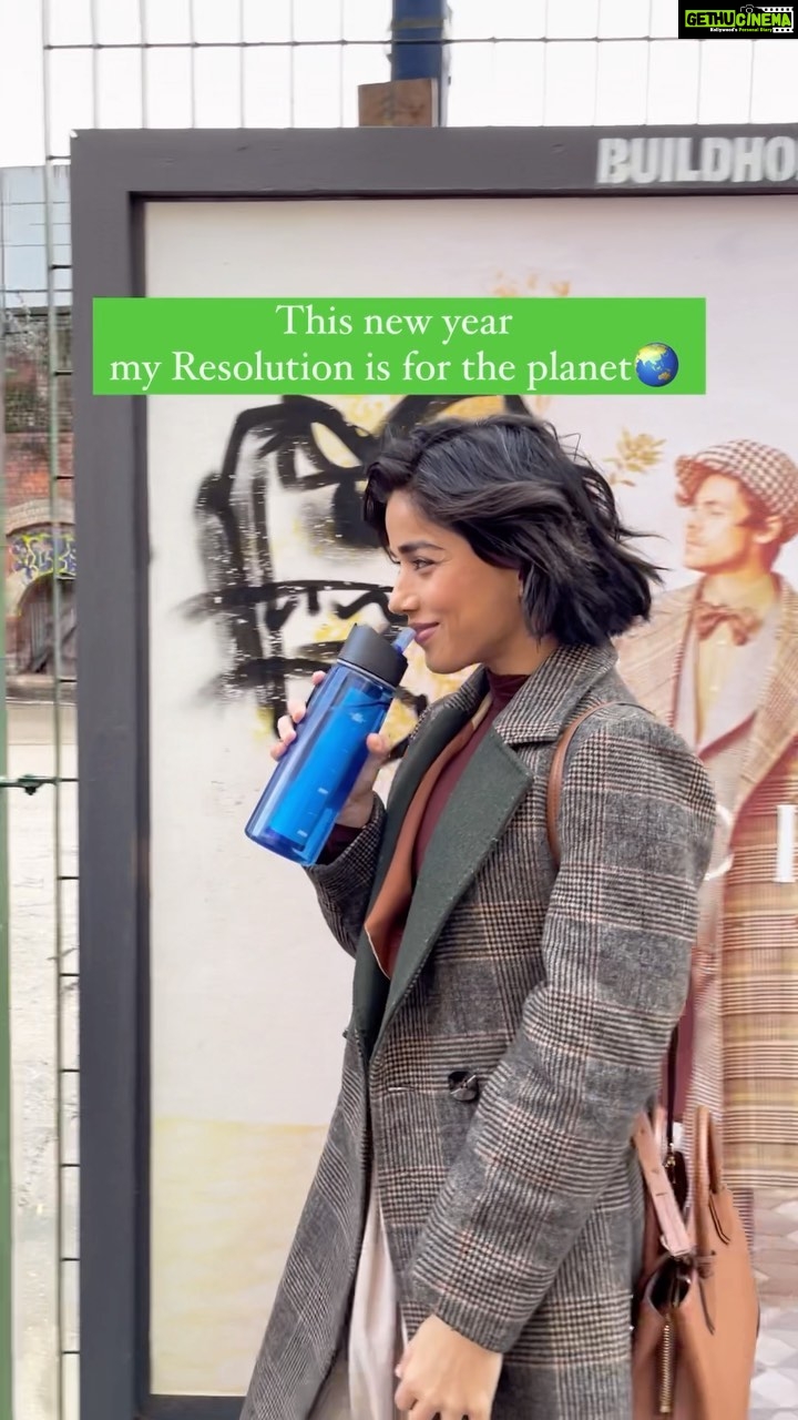 Aparnaa Bajpai Instagram - 2 LUCKY WINNERS will get personal kits by @treewear 🥳 •Tell me on COMMENT below, what simple switch are you going to make this year? •Encourage ONE another friend by tagging them on this post. Share the word guys📣🗣️ 2 lucking winners will be announced and sent awesome eco-conscious goodies💃 Who’s in? 🙋🏻♀️🙋🏻♂️ *winners announced*