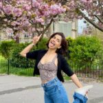 Aparnaa Bajpai Instagram - Wearing mom’s sweater blouse and swapped a corset top from @wearenuw Mixing fashion with sustainability 🌸 . . . #circulareconomy #circularfashion #secondhandfashion #buysecondhand #buysustainable #recycle #upcycle #preloved #charityshopfinds #swapclothes #secondhand #thriftstorefinds #thrift #thrifting #thriftedfashion #relovedfashion #prelovedfashion #london #londonlife #londonfashion #vintage Liverpool, England UK