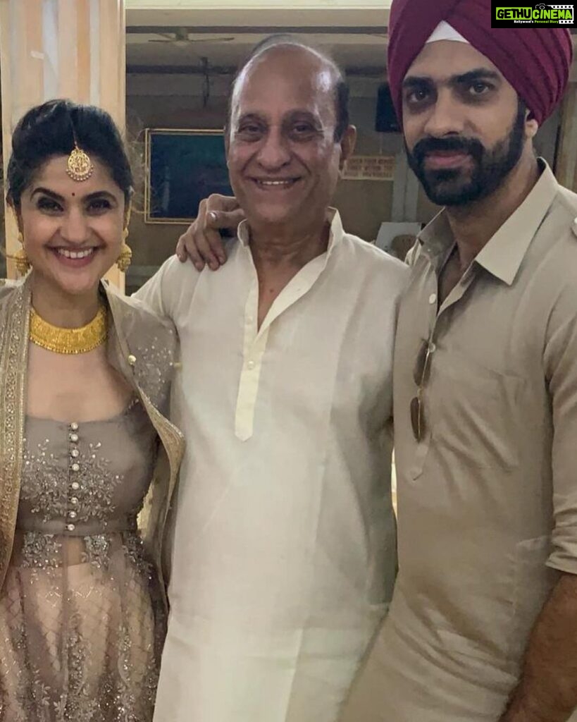 Archana Instagram - The always #smiling #warm #mastikhor #natkhat #papa such a beauty God gifted me :) . . . #fathersday #father #pappa #dad #daddy #cooldude #cutie #lovehim #socool #loveyou #thankyou #blessed