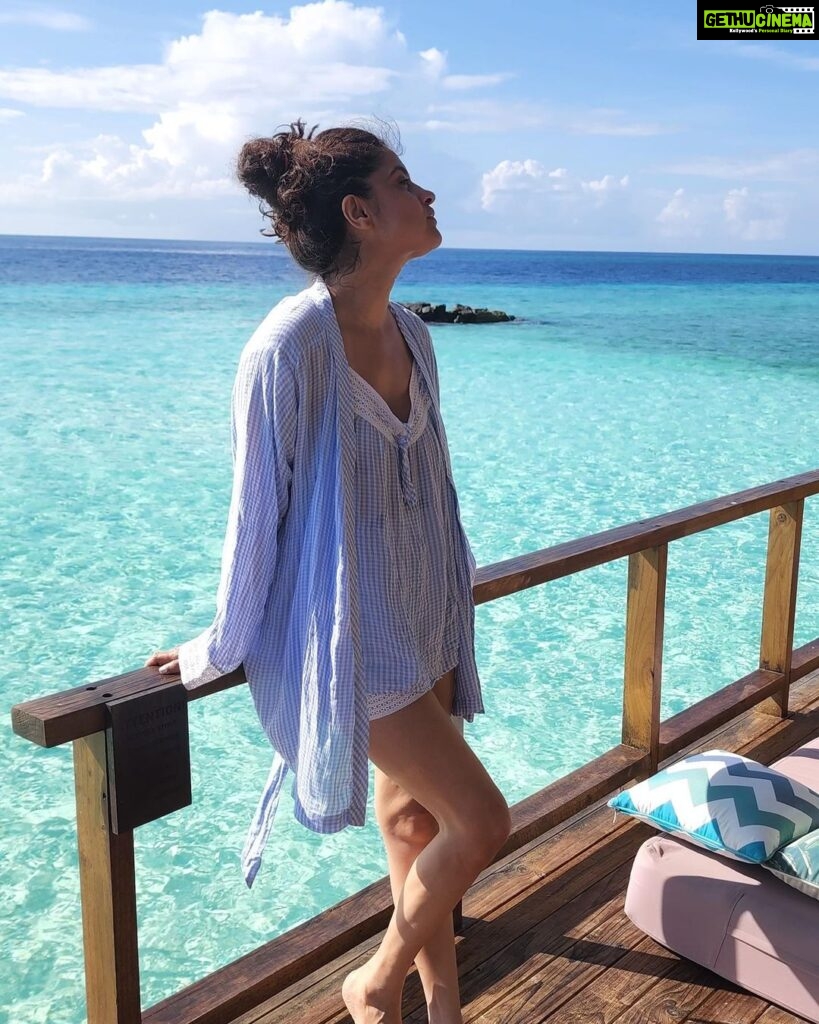 Archana Instagram - In paradise when by the beach #worldoceansday Fushifaru Maldives