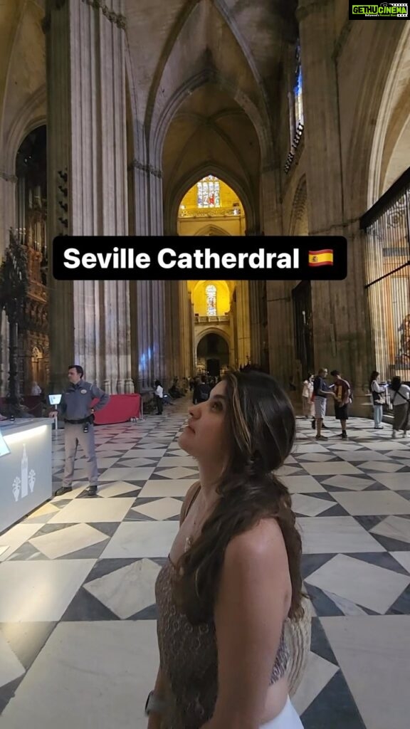 Archana Instagram - Some days all you need is a prayer🙏 #traveldiaries #faith #cathedral #believe #prayer #spaintravel #mesmerizing #innerpeace #godlovesyou #jesus #spain #sevilla #prayer #holdon Sevilla Catedral