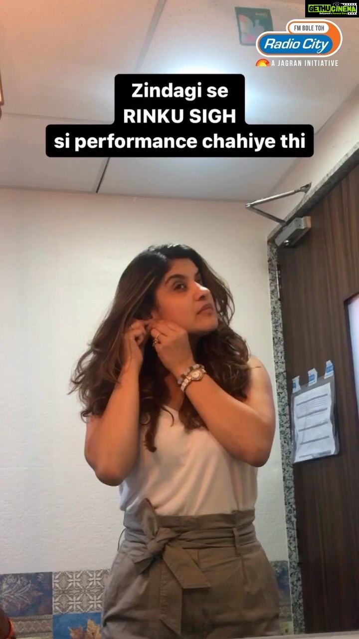 Archana Instagram - Life is kuch zyada hi maang liya! 🥲 . . #trending #viral #ipl #ipl2023 #funny #funnyvideos