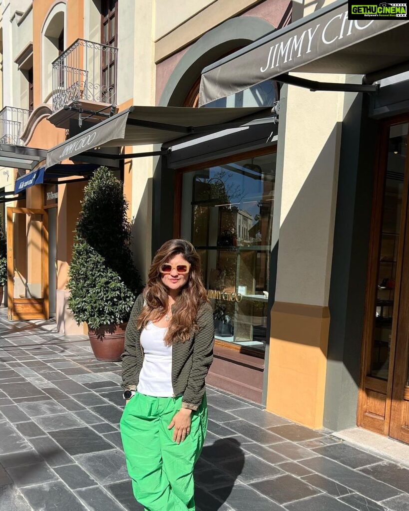 Archana Instagram - Shopping naheen ki so what … pose heee maaar lo #jimmychoo #spain #travel #traveldiaries #shopping Las Rozas Village, Madrid Spain