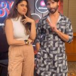 Archana Instagram - Shaadi karne se aacha me Karela khalu..🥲 @shahidkapoor @shxhid.kapoor #shahidkapoor #bollywood #new #trending #funnyreels #comedyreels #funny #viral #latest