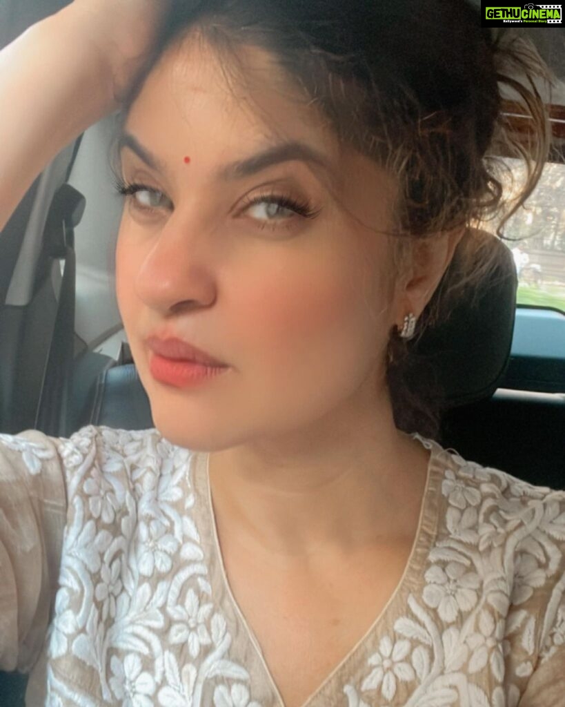 Archana Instagram - Filter filter on de insta board … lol … #bindi gal forever 🙏