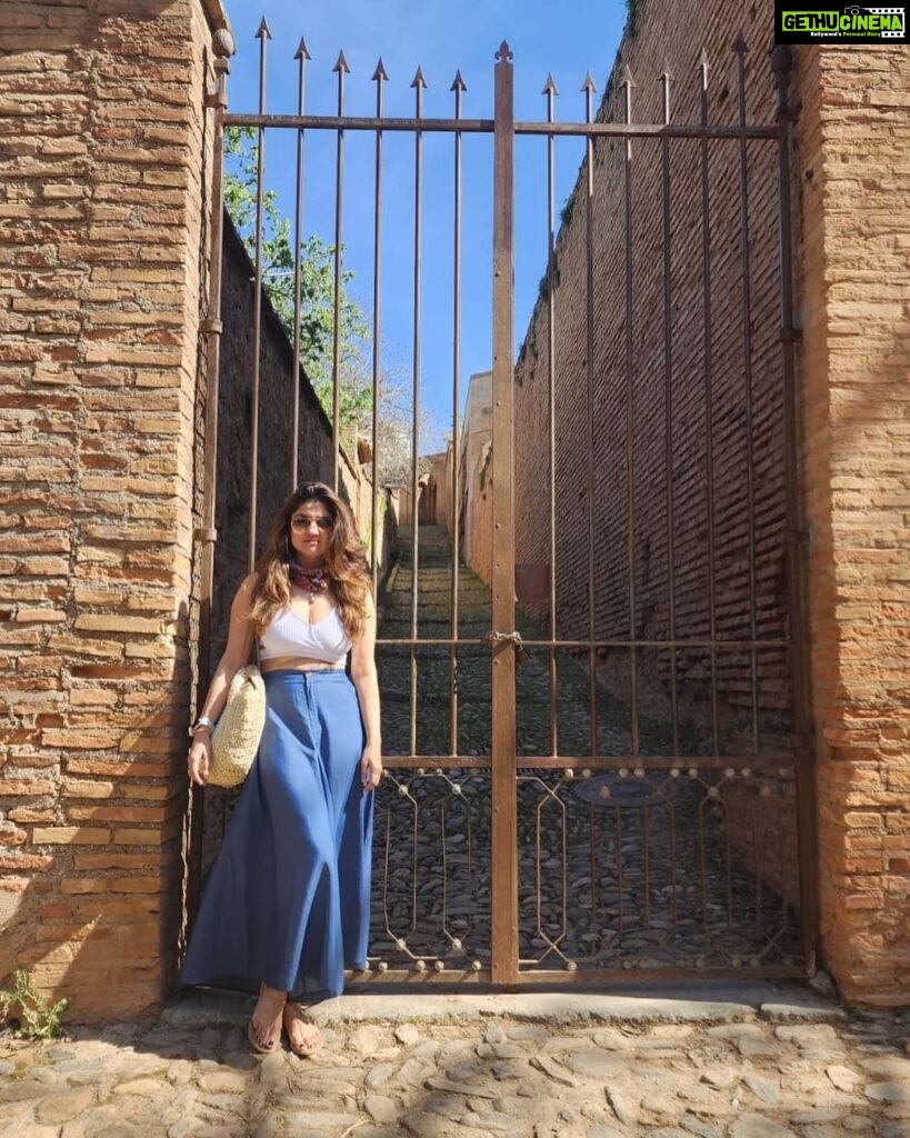 Archana Instagram - A quaint town in #spain called #granada that means #pomegranate ❤️😍🤩🫶🪬💫 #alhambragranada Granada, Spain