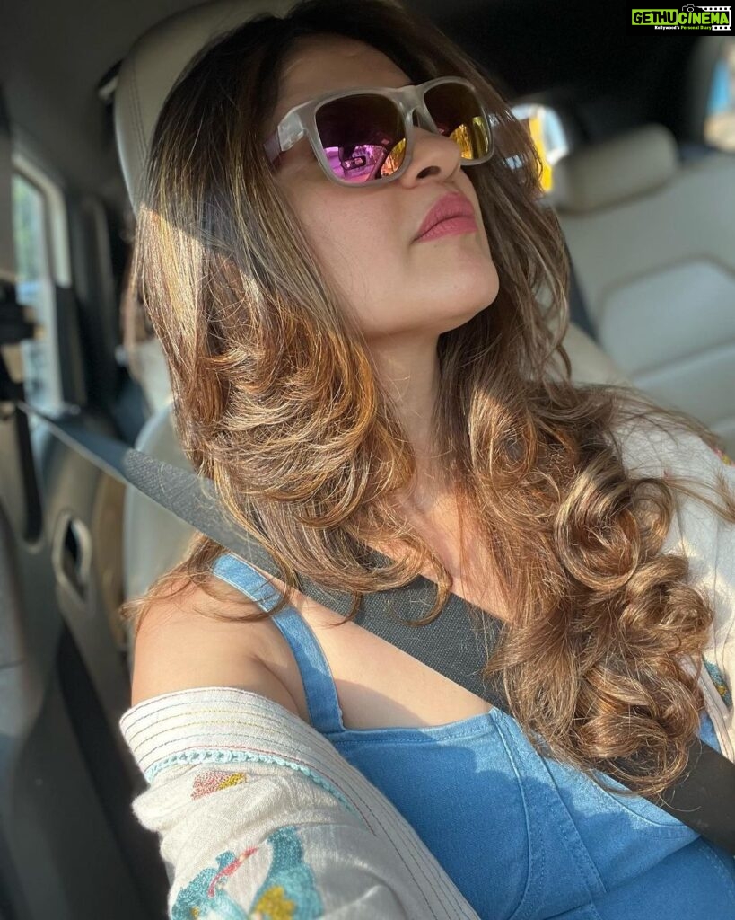 Archana Instagram - Haircuts always always …. Looks good in #sunshine . . . #carfie #amanda #newhairdo #new #driverseat #car #drive #hair