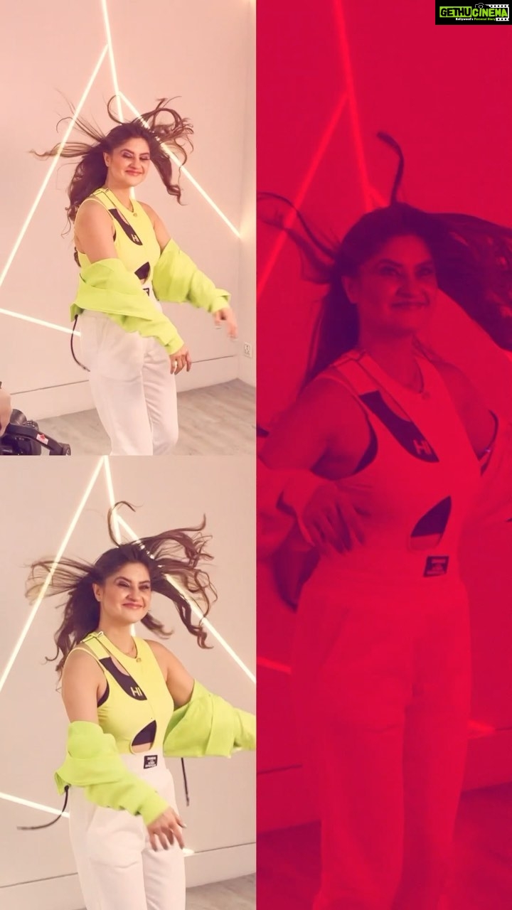 Archana Instagram - #CityKiNayiVibe Something cool and exciting coming up your way tomorrow! RJ Archana & Melvin Louis have created magic and we can’t wait to show it to you 🔥❤️ @archanaapania @melvinlouis Dropping on our social handles, tomorrow at 10:00 A.M.! Stay tuned 😎 #RadioJingle #BiggestJingleLaunch